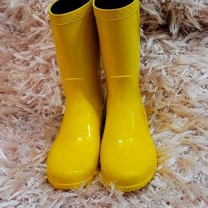 Yellow rain boots size 2